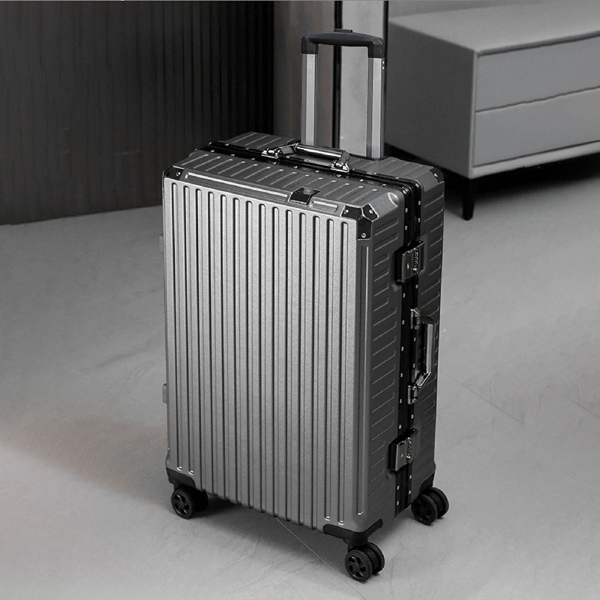 Premium Aluminum Frame Travel Suitcase™